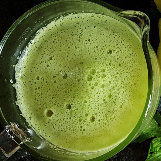 kale kissed by ginger smoothie